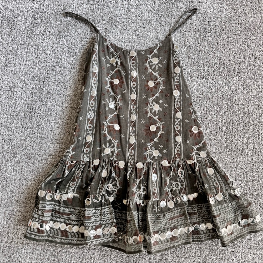 Juliet Dunn London Olive Green Embroidered Coverup Dress - Size 1! Lightly worn